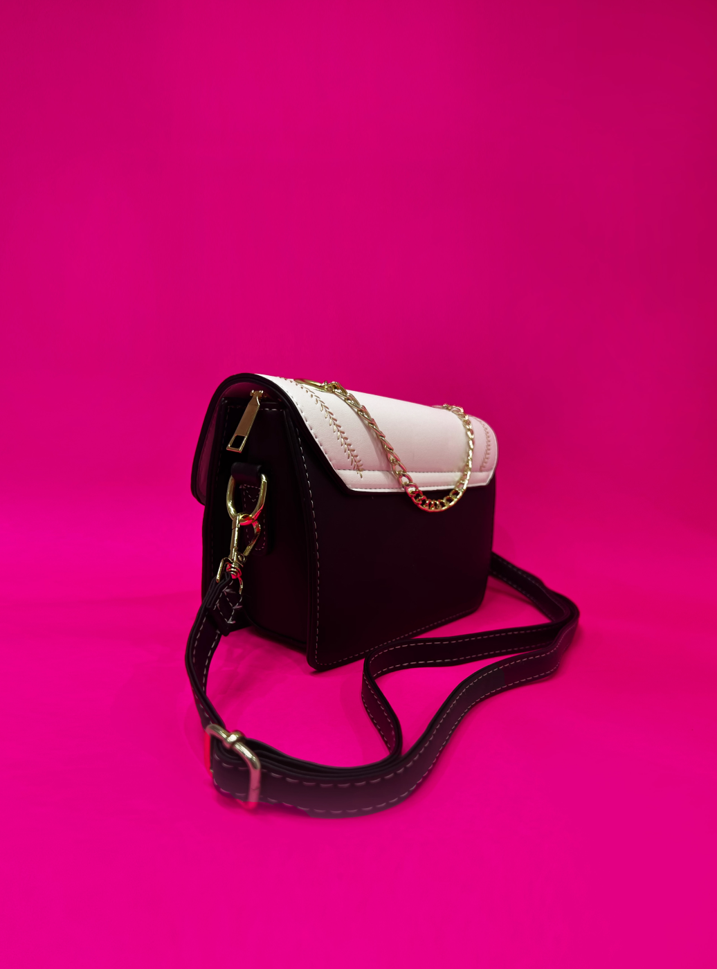 Monik Crossbody